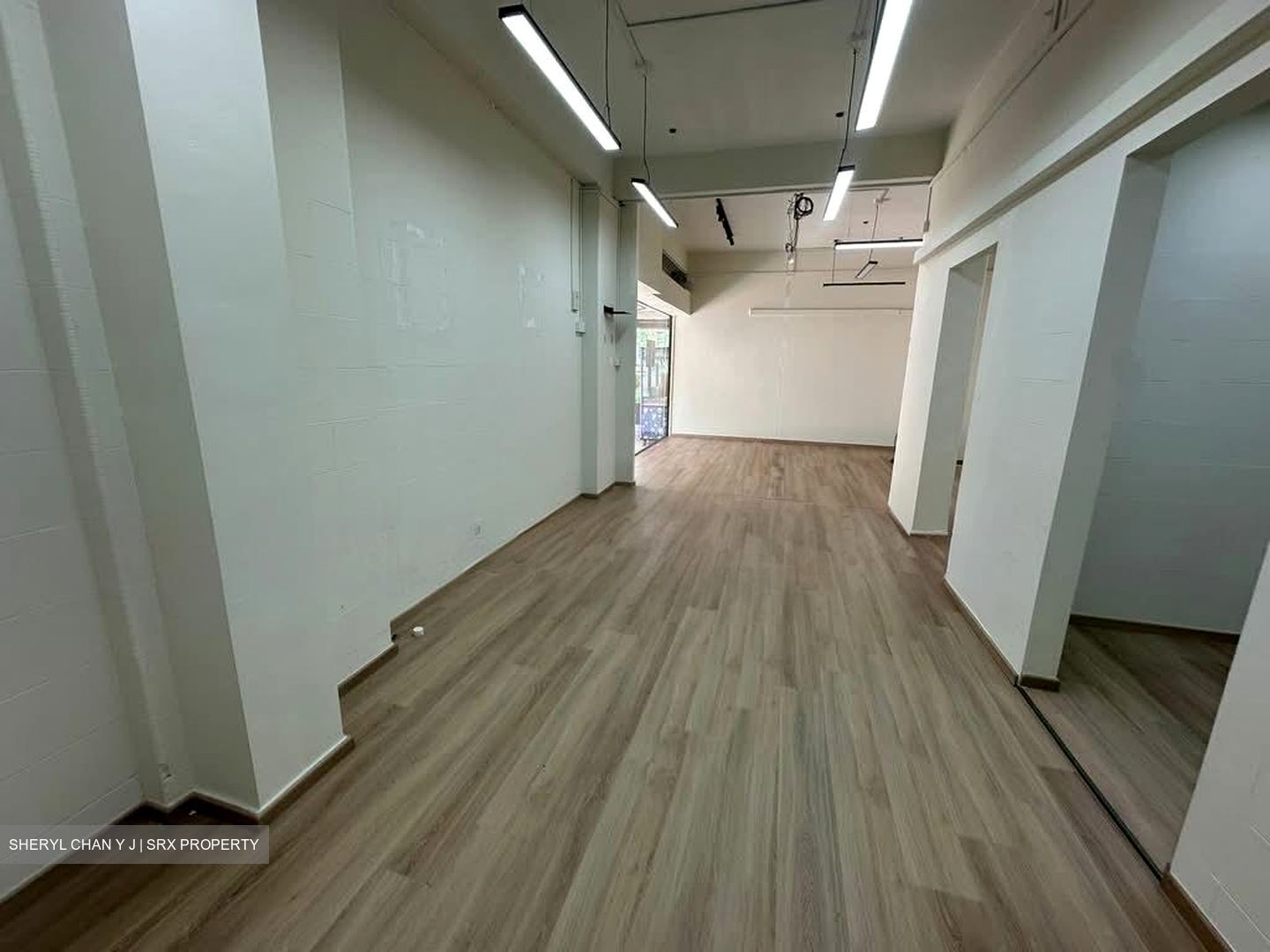 Yishun Street 11 (D27), Shop House #567726601